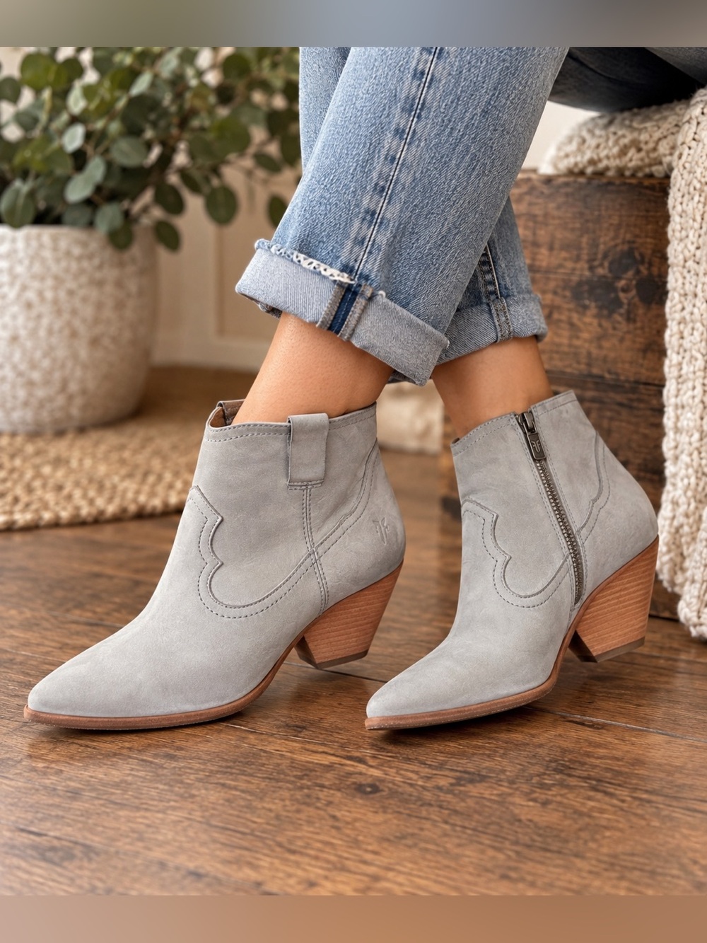 Frye Blue Gray Leather Western Ankle Booties Pointed Toe Size 9